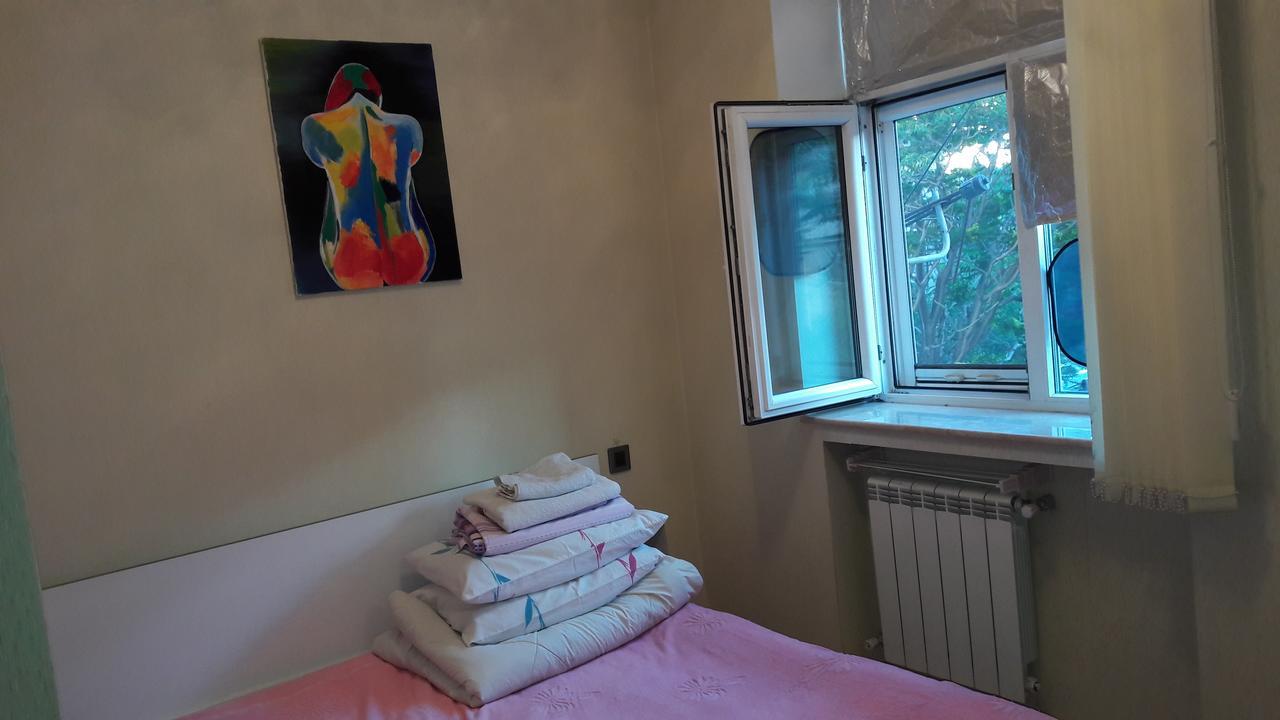 Comfortable, Close Center Bakoe Buitenkant foto